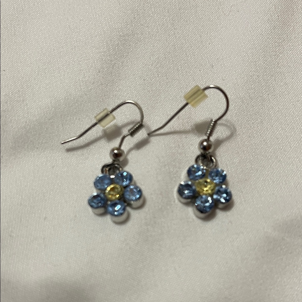 Blue & Silver Dangle Earrings 4 Pairs Floral Heart Drop Earrings Costume Jewelry - Picture 8 of 12